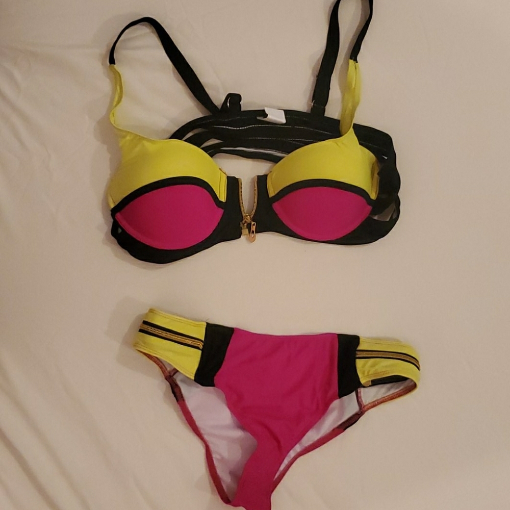 Swim suit